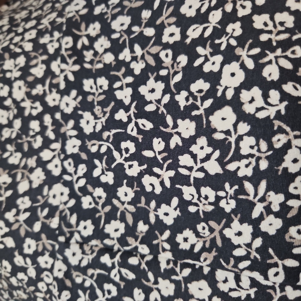 Lou & Grey Cream and Grey High-Waisted Stretchy Leggings NWOT - Size Large - Picture 4 of 5